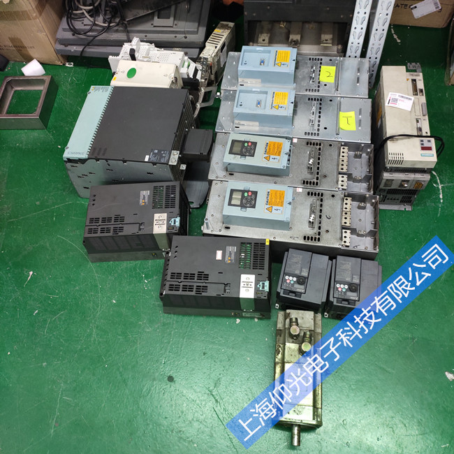 ���T���ŷ��(q��)��(d��ng)��6SN1128ϵ�оS���f����SIEMENS���T��NCU�S�ޏS��ָʾ���f��