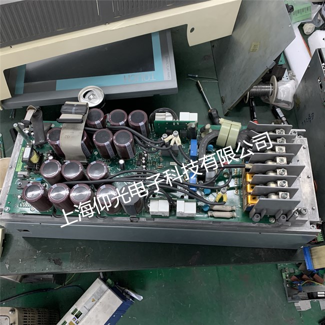 ABB׃�l��ACS510-01-088A-4��(b��o)2E08�ⲿ�ӵع��ϾS��