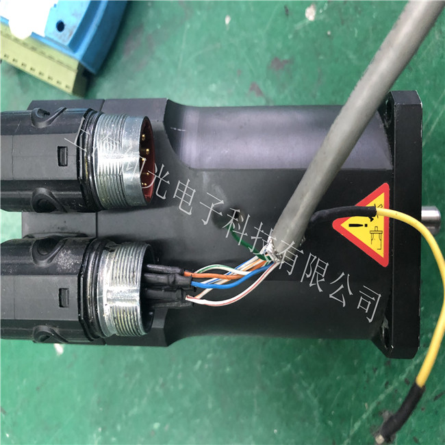  ��˹�D�ŷ�늙C�����D(zhu��n)�ӾS�޵ķ���