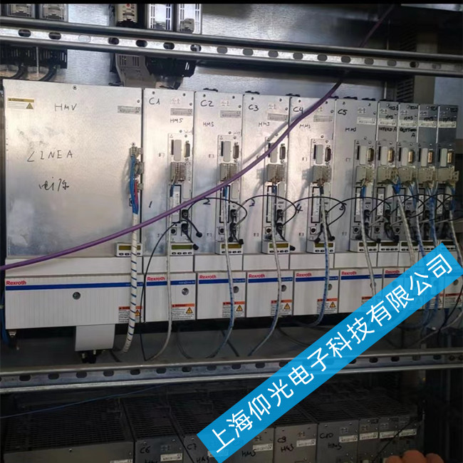 ���ݲ�����ʿ���ŷ�����F6010���ϾS�ރr��