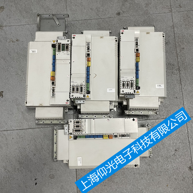 ABB�ŷ�MotiFlex e180�����_�C��E1012/1013�S��