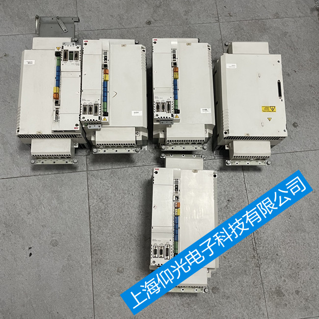 ABB MotiFlex e180�ŷ��(q��)�����S���_�C��E1027