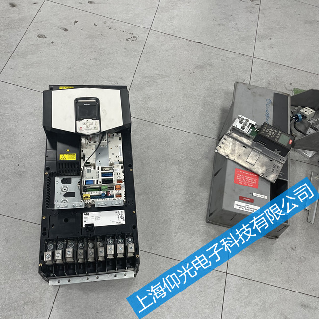 ABB׃�l���S��ACS800-37-0320-5��7111���ϾS��