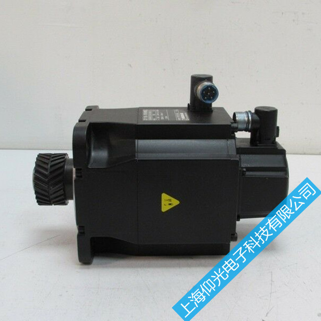 ���hQSY�ŷ��R�_(d��)�S��һ���Ӿ;��a���󾯾S�ޱ��B(y��ng)