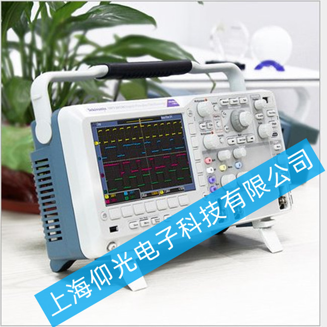 ̩��6��1�๦��ʾ����MDO3022��MDO3054ϵ�г��F(xi��n)�@ʾ���������}̎������